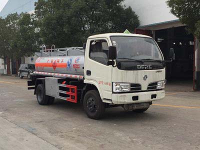 2.5方東風(fēng)小多利卡加油車